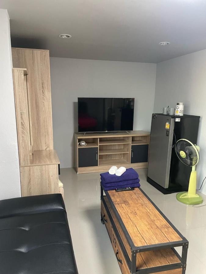 Happy Apple Guesthouse Pattaya Exterior foto